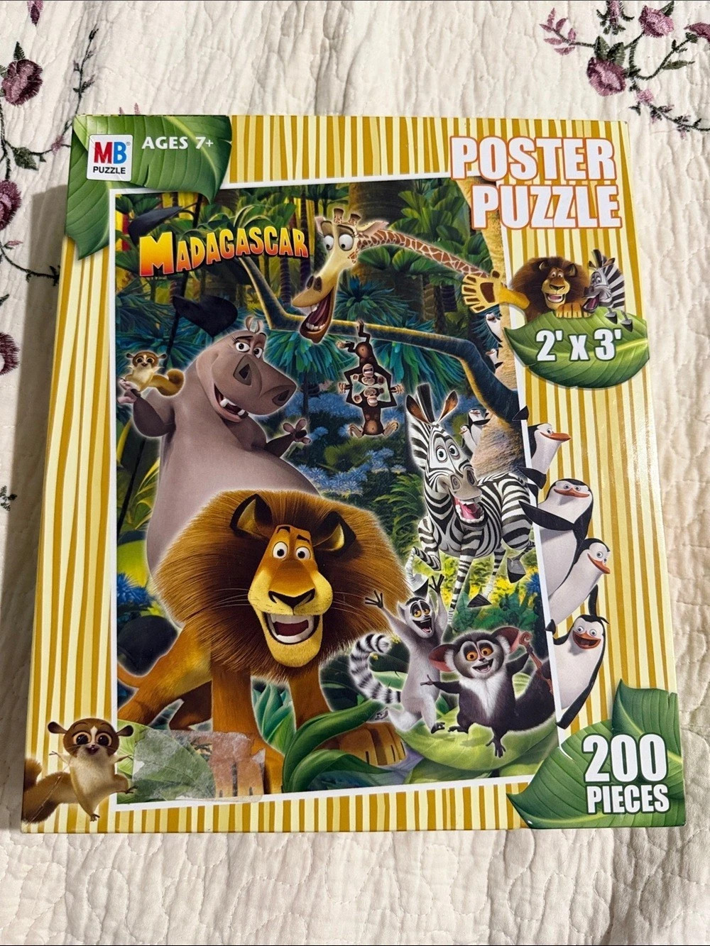 Hasbro Madagascar Poster Puzzle 200-Piece Kids Puzzle complete